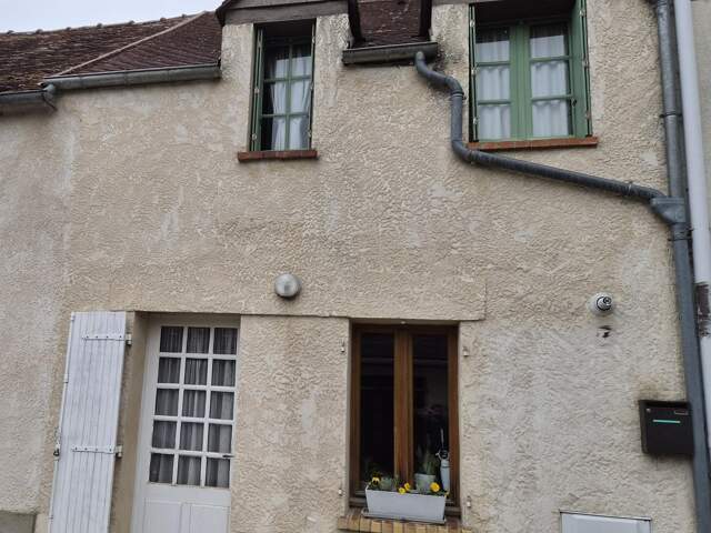 MAISON EN IMPASSE  AVEC ATELIER ET STATIONNEMENT — photo du bien