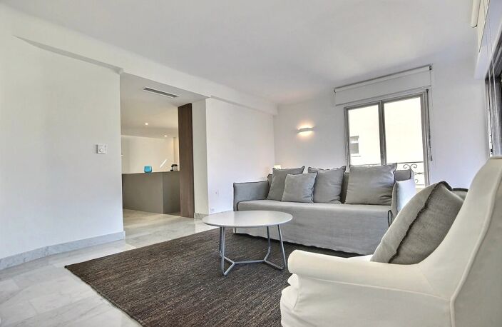 Cannes Palm Beach – Appartement 2 pièces avec terrasse, proche plages, garage possible — photo 5