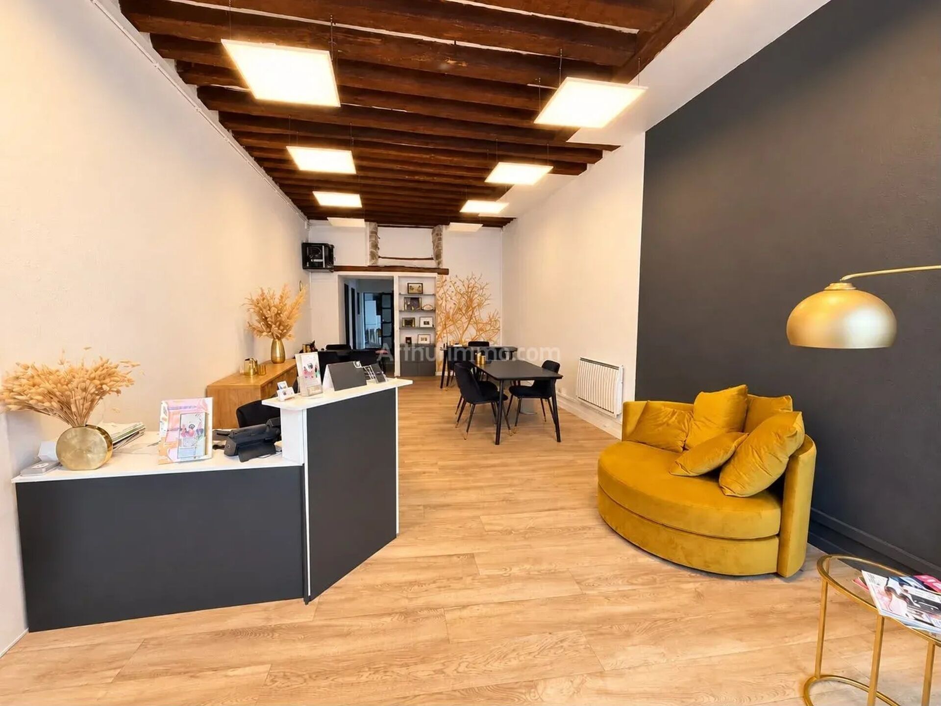 Local commercial 4 pièces 88 m² · à Marcoussis · 88 m² · 1 900 €/mois