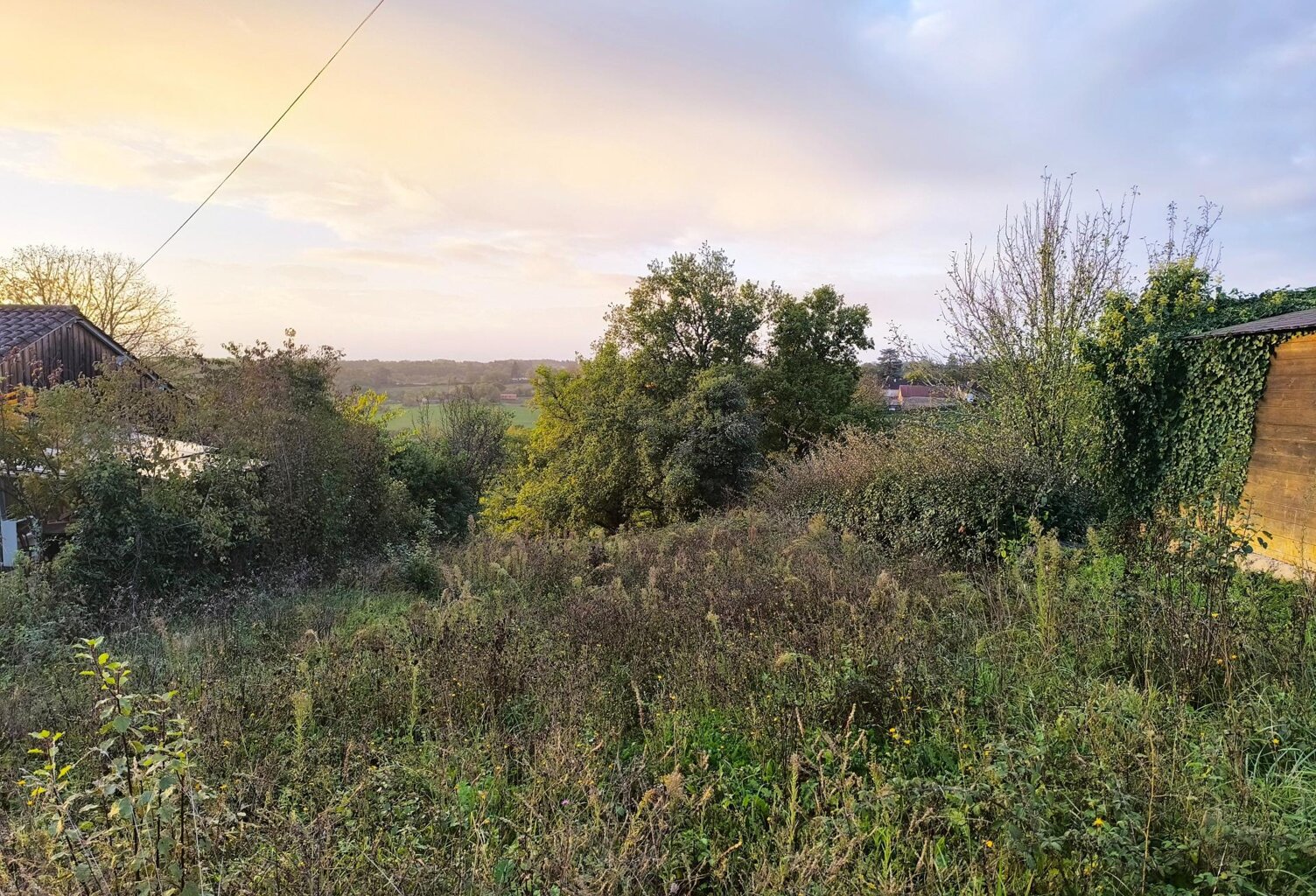 TERRAIN A BATIR AVEC CU ET VUE DEGAGEE — photo 1