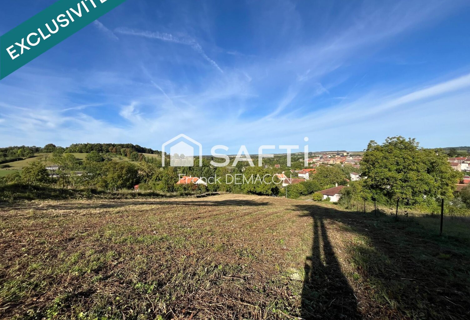 Terrain 2 720 m²  Marville proche Belgique — photo 1