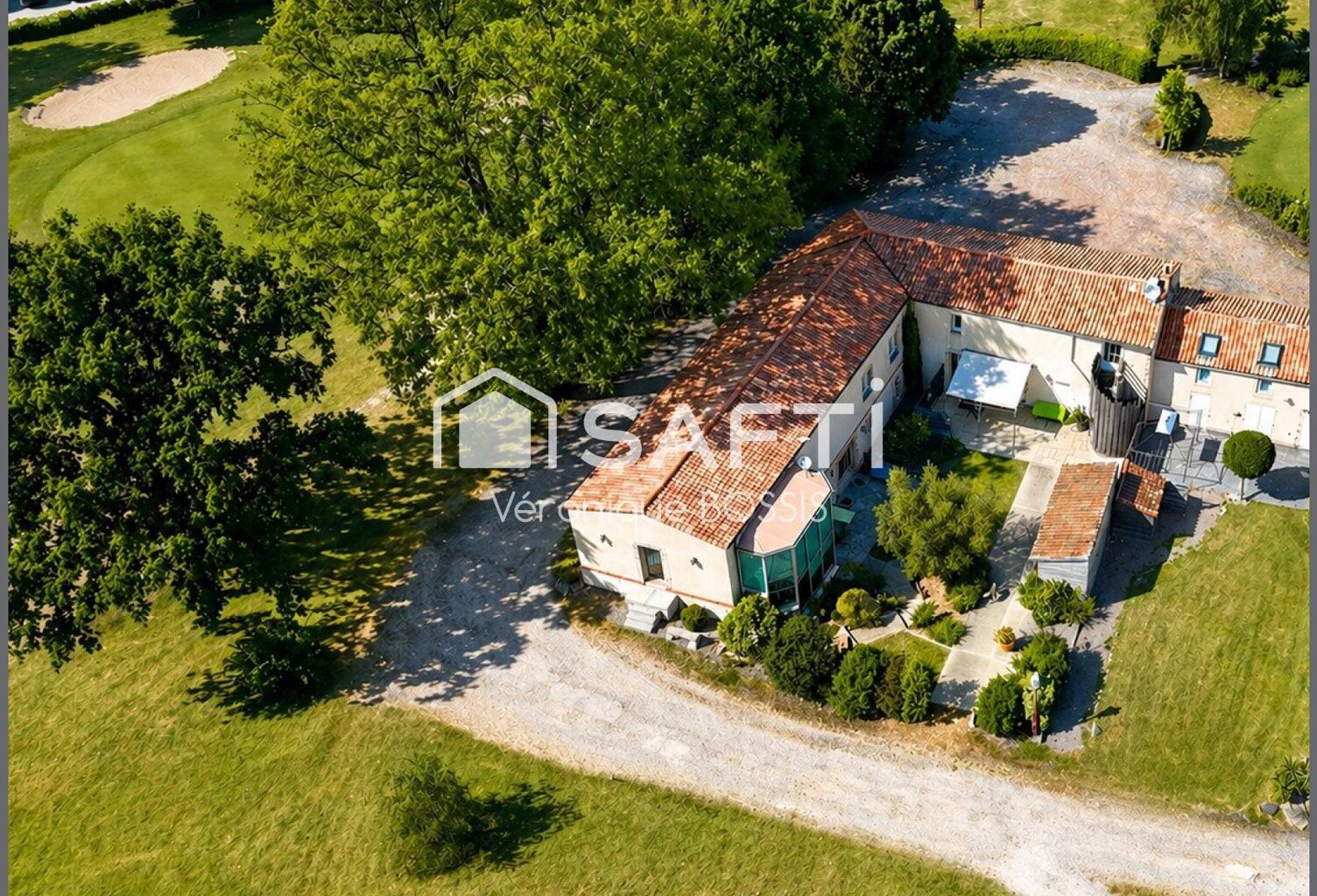 Vente maison 6 pièces 216 m² Nesmy (85310) — photo 1