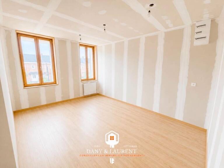 Une maison pleine de potentiel : travaux à finir pour en faire le cocon de vos rêves — photo 1