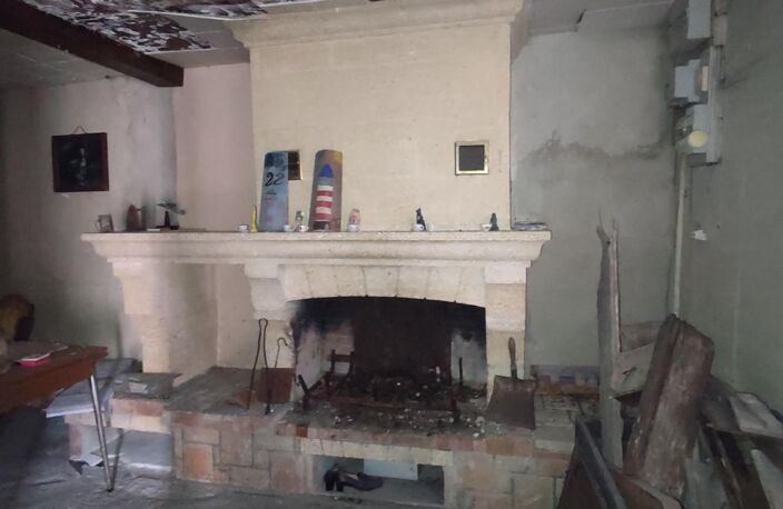 Maison de bourg, 140 m², dépendances, sous-sol, cave, grenier, cour, idéal investissement — photo 5