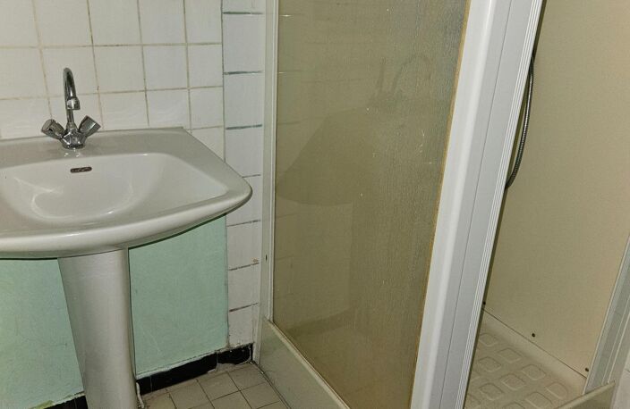 Appartement F3 56 m² quartier République proche Grand Marché avec petit jardinet — photo 5