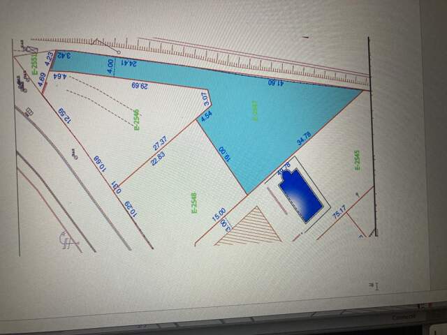 Terrain constructible — photo du bien