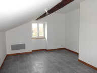 A Armendarits, appartement T4 de 82 m2 rénové au 1er étage a — photo 4