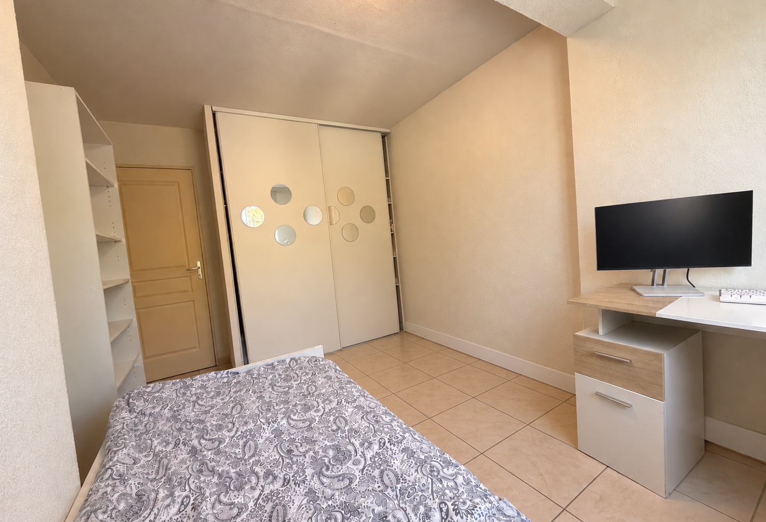 EXCLUSIVITÉ   AIMARGUES   P3 DE 62,29 M2 AVEC TERRASSE ET GA — photo 1