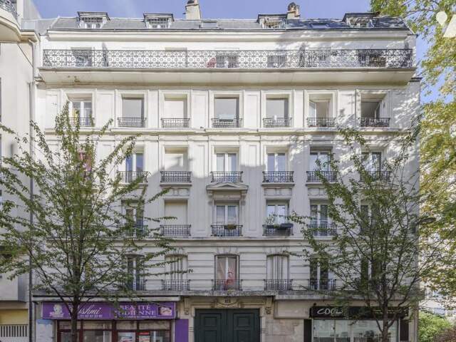 Appartement 2 pièces 40 m² à Paris 18 — photo du bien