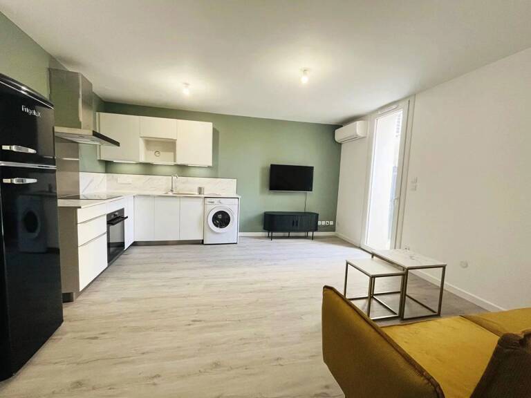 Villefranche centre, appartement T2 meublé avec terrasse — photo 1