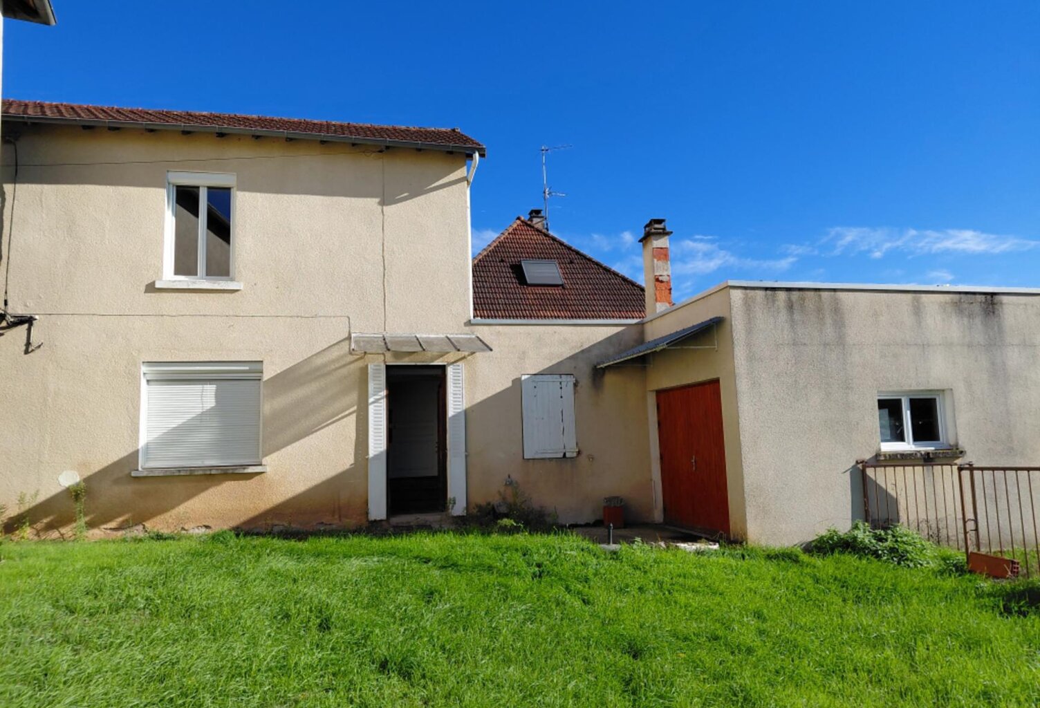 Vente maison 4 pièces 82 m² Pouilly-sous-Charlieu (42720) — photo 1