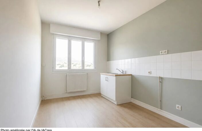 Appartement T3 dernier étage avec cave et parking privatif — photo 2