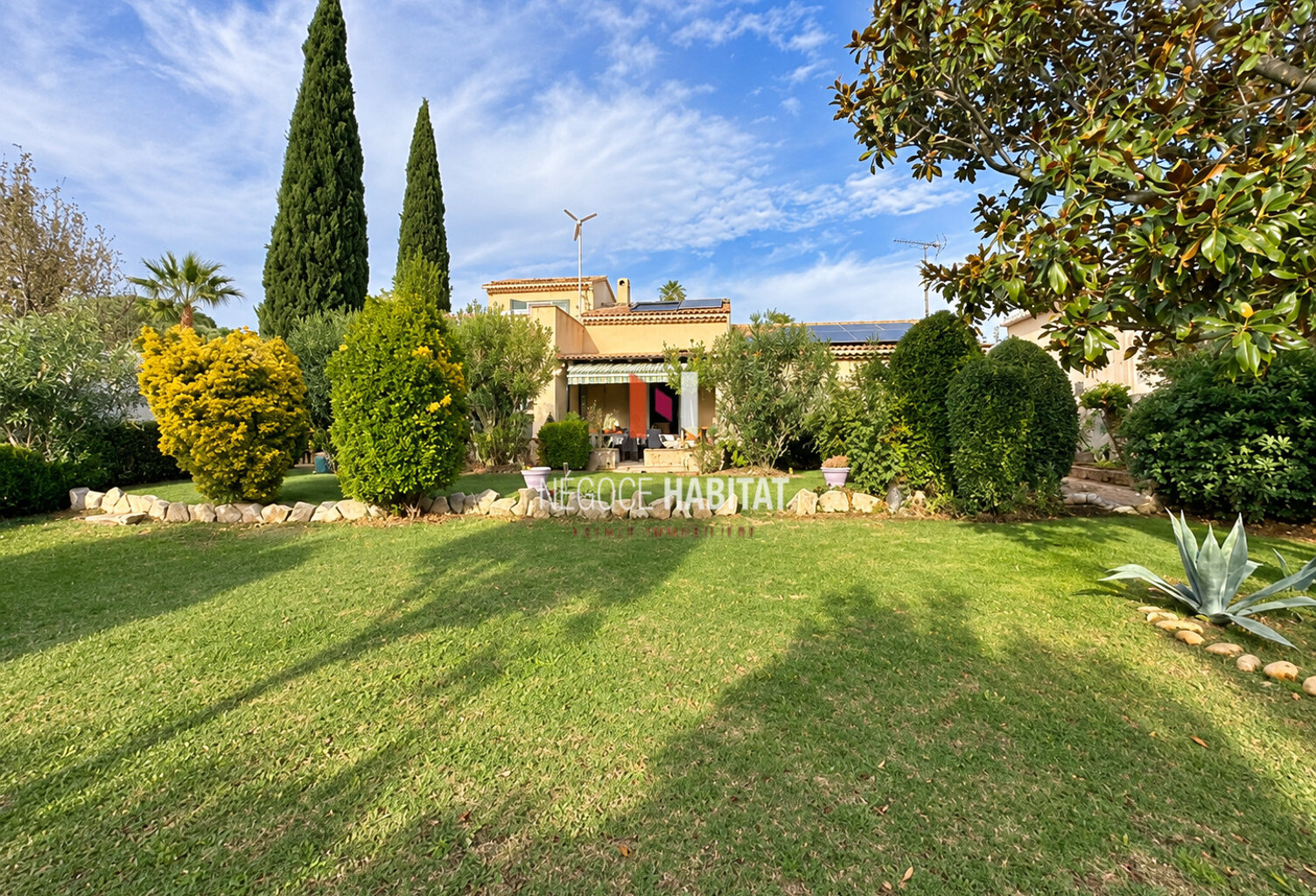 SAINT-AUNÈS-  BELLE  VILLA  AVEC PISCINE ET  JARDIN PAYSAGER — photo 1