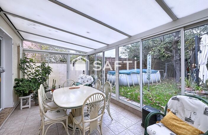 Maison familiale 4 chambres, véranda chauffée, garage et jardin. — photo 3