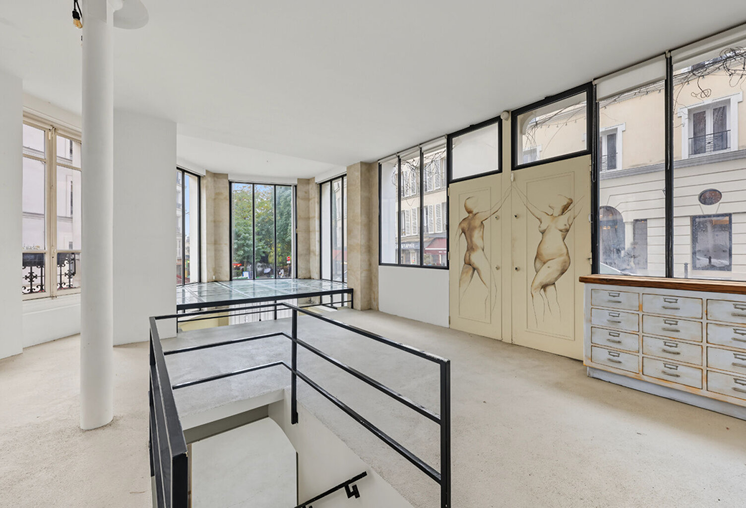 LOFT — photo 1