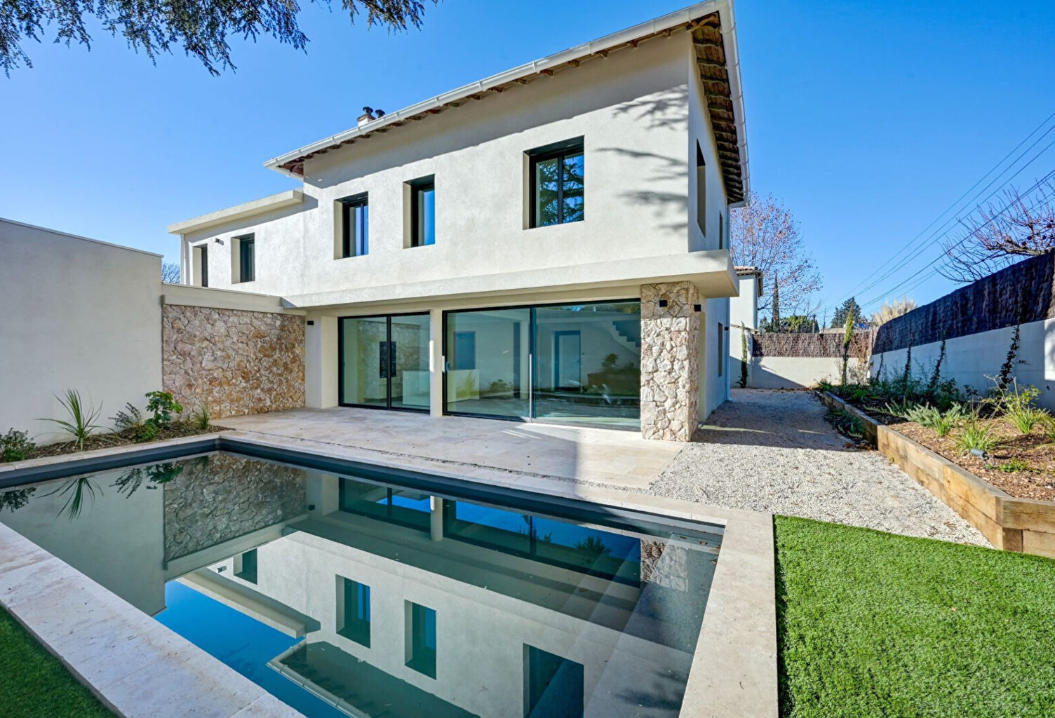 IBS LUYNES Maison contemporaine   108m² — photo 1