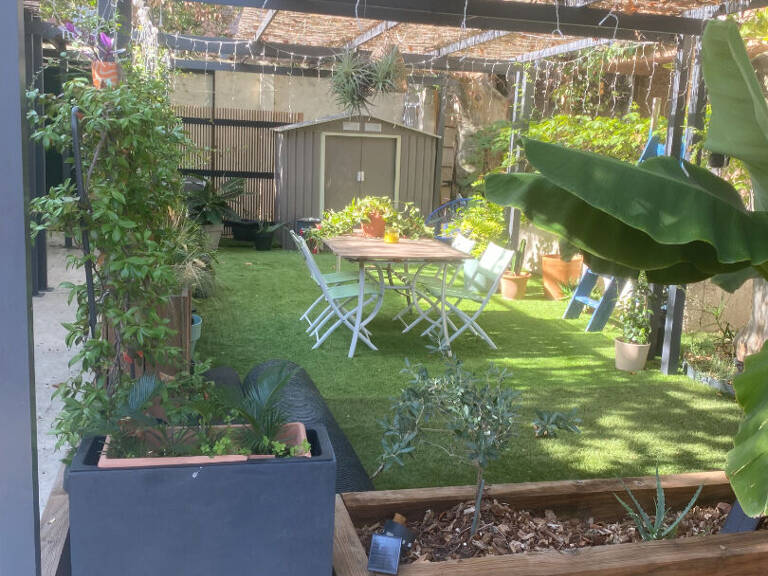 À LOUER - LES MILLES - SPACIEUX T3/4 DE 100 M² AVEC TERRASSE PRIVATIVE — photo 1