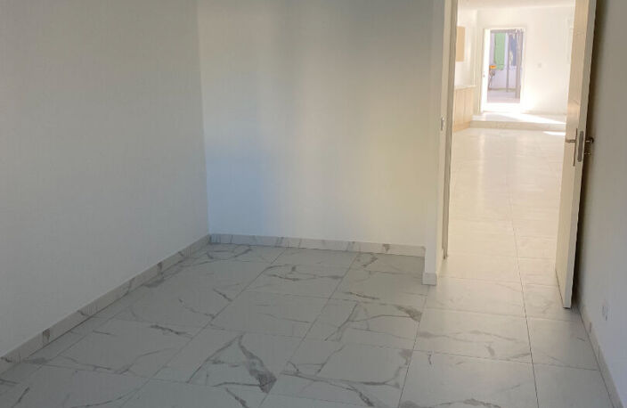 À LOUER - LES MILLES - SPACIEUX T3/4 DE 100 M² AVEC TERRASSE PRIVATIVE — photo 5