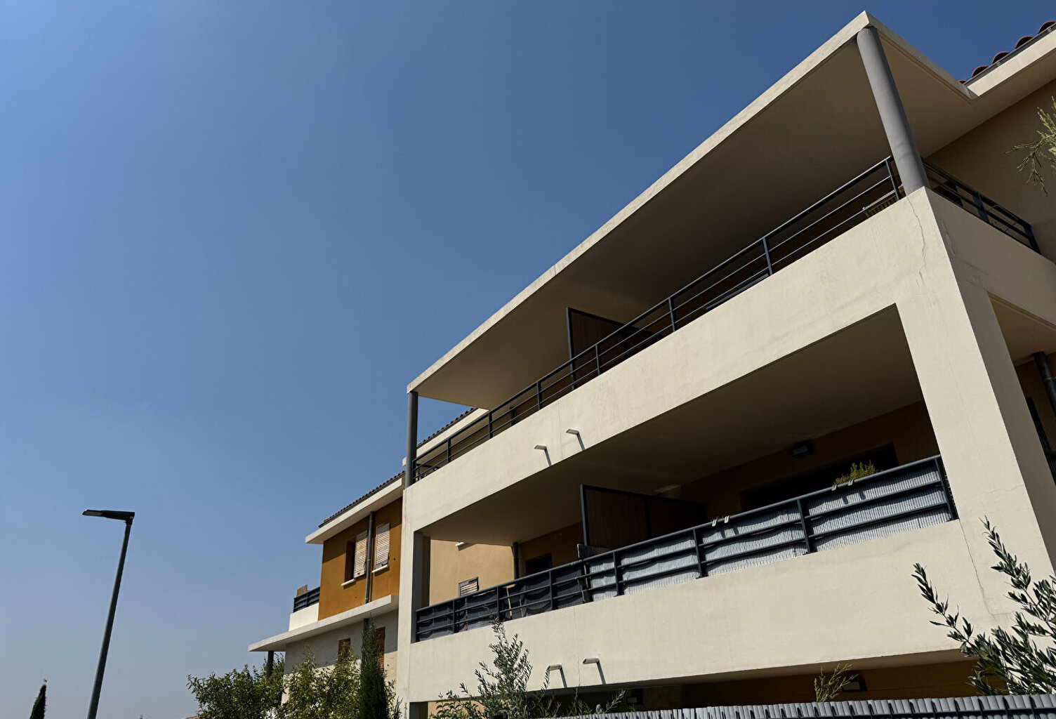 LE MILLESIME  T2 JARDIN PARKING — photo 1