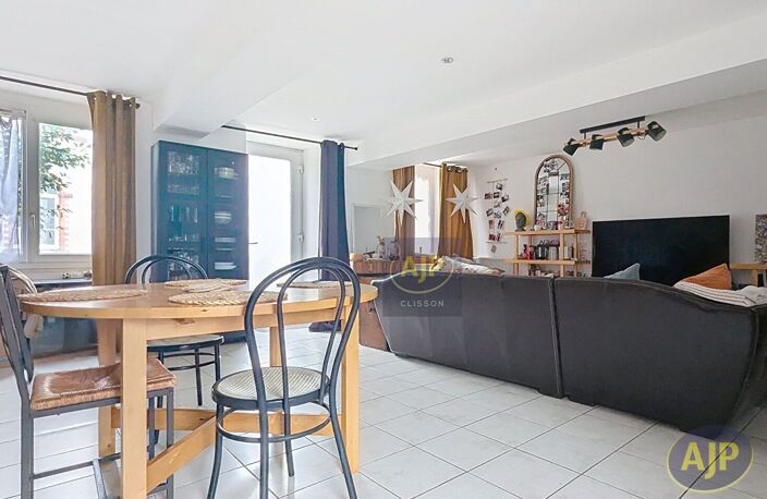 Maison de Bourg 2 chambres 100 m² avec jardin — photo 2