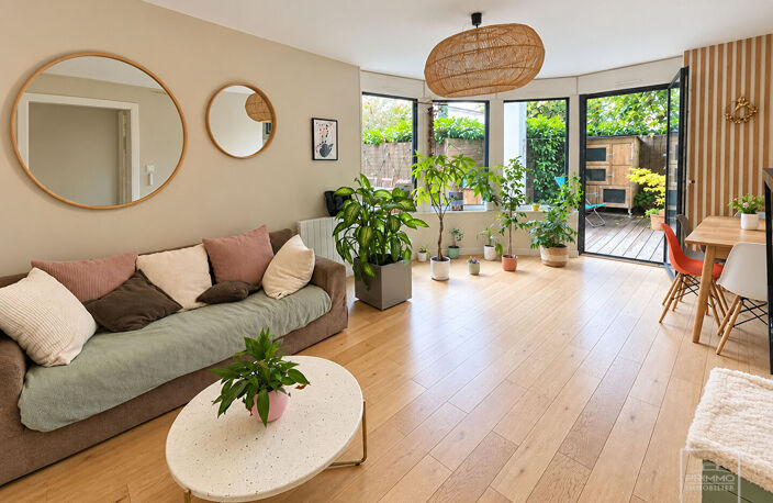 CALUIRE-ET-CUIRE - HYPER CENTRE - APPARTEMENT T4 AVEC JARDIN PRIVATIF, CAVE ET GARAGE POSSIBLE — photo 4