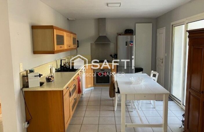 Venez découvrir cette maison familiale dans un quartier résidentiel sur Trélazé proche des écoles et des commerces, bien desservie par les transports en commun. — photo 2