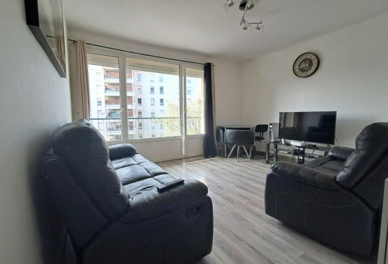 Appartement T4 secteur Le Bon Coin Villeurbanne — photo 1