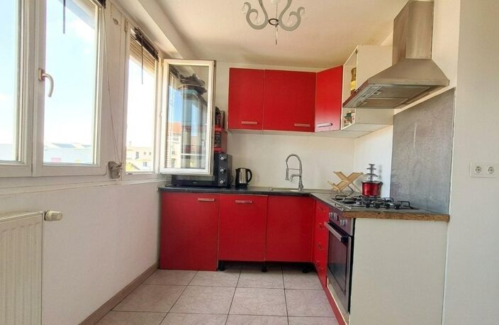 Appartement T4 secteur Le Bon Coin Villeurbanne — photo 3