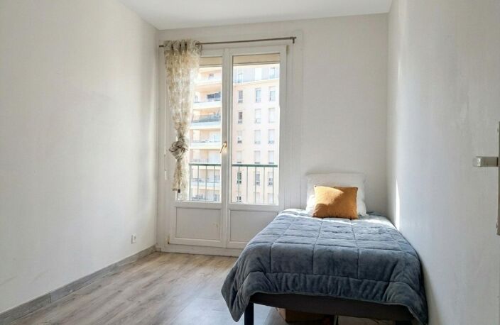 Appartement T4 secteur Le Bon Coin Villeurbanne — photo 5