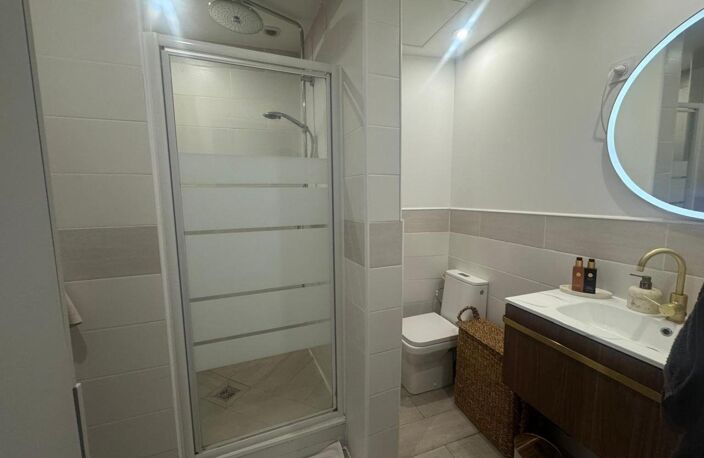 COUP DE CUR  Une maison entièrement rénovée avec goût ! — photo 3