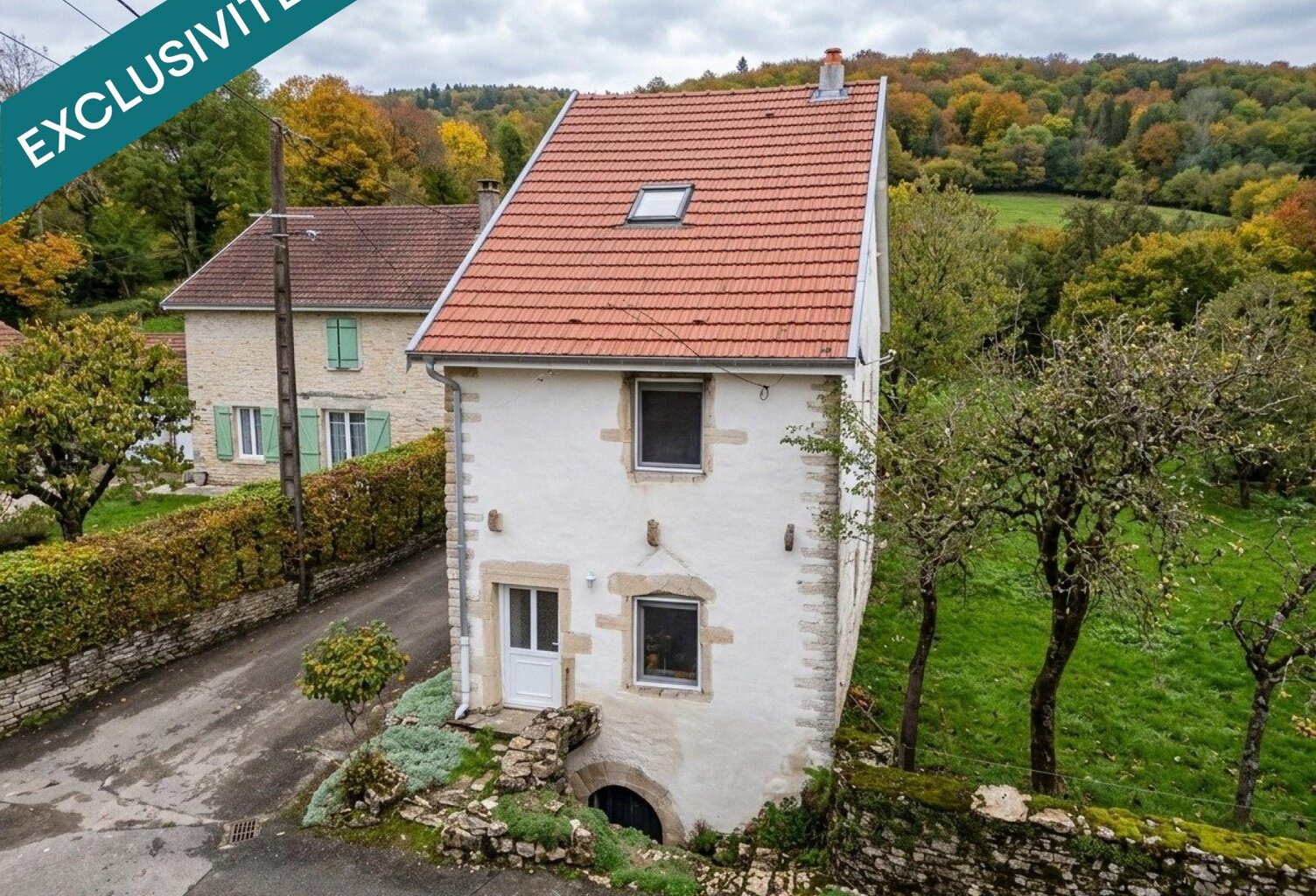 Maison de 98 m² sur 3 niveaux, rénovée en 2005, avec terrasse couverte et toiture rénovée — photo 1