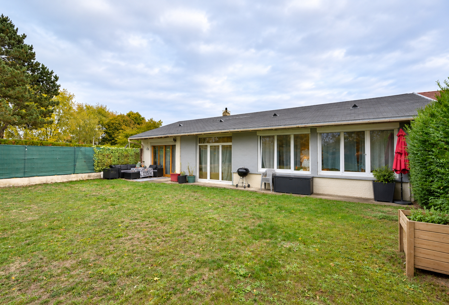 FOSSES   MAISON DE PLAIN-PIED   3 CHAMBRES   ENVIRONNEMENT CALME — photo 1