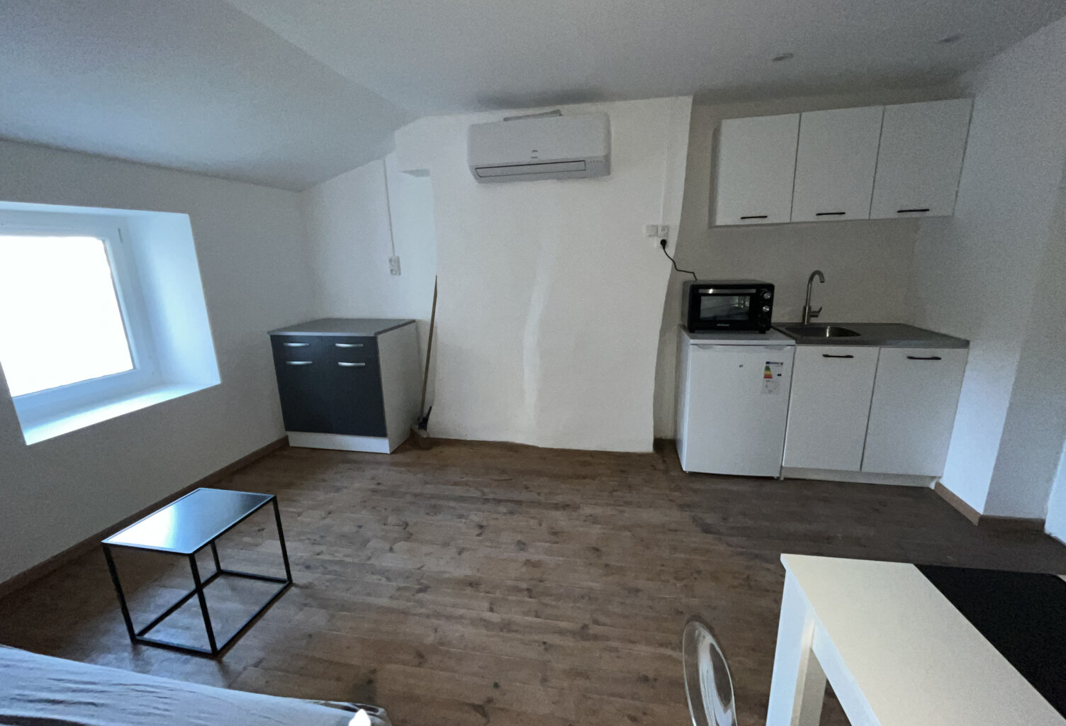 studio meuble entièrement renové — photo 1