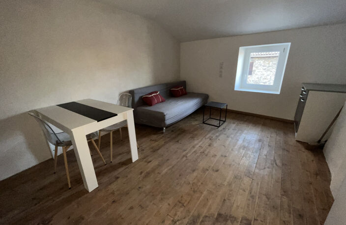 studio meuble entièrement renové — photo 3