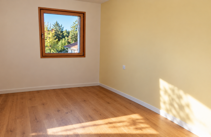 LOCATION ECULLY 69130 MAISON 4 PIECES 3 CHAMBRES JARDIN TERRASSE PARKING LOCAL VÉLO — photo 5