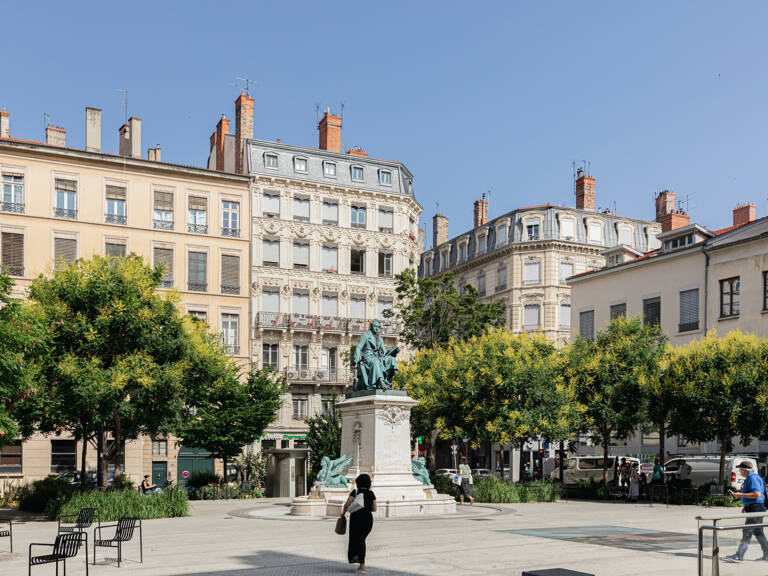T3 avec cachet de 109 m2, Ainay — photo 1