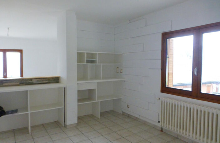 Appartement T4 dans villa — photo 4