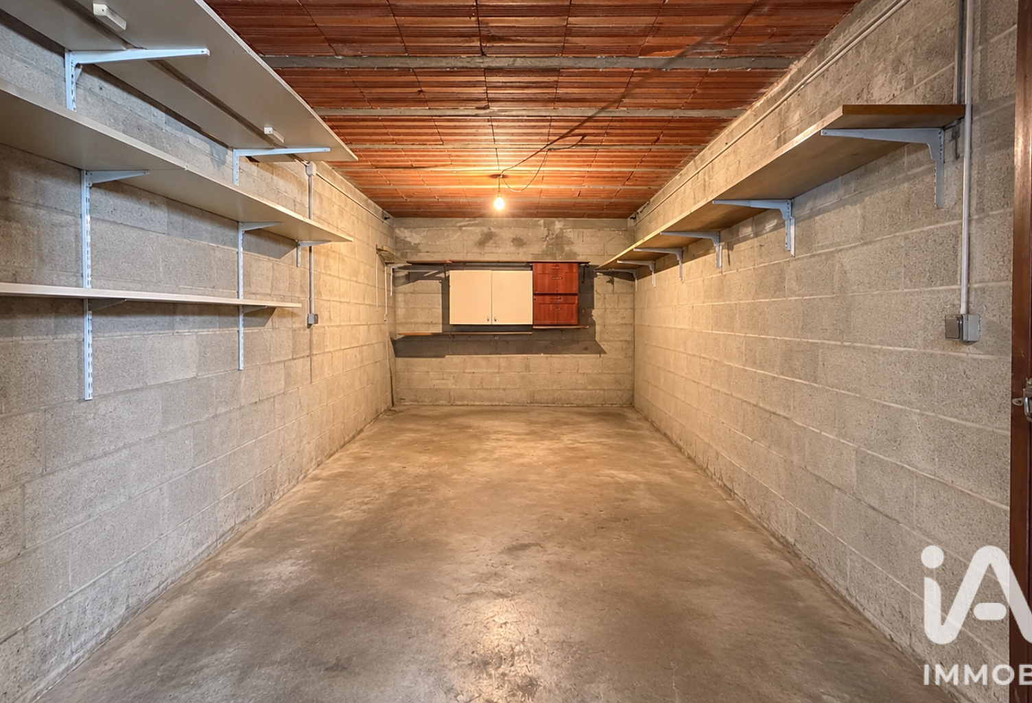 Vente Garage 16 m&sup2; — photo 1