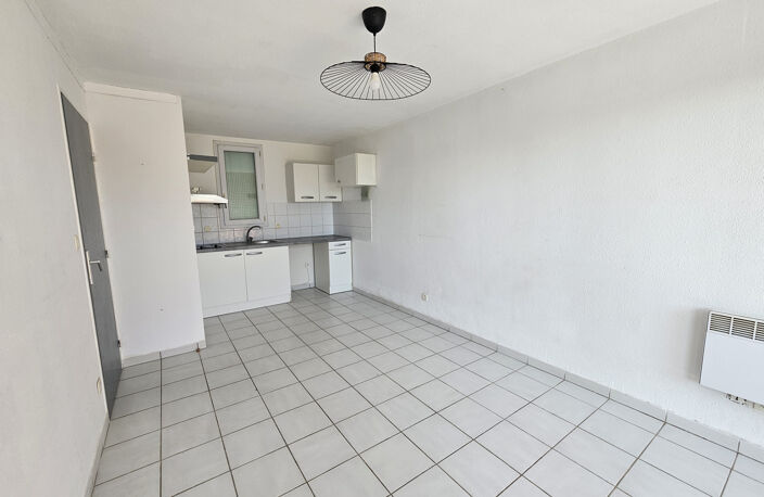 PEROLS Appartement de type 2 avec jardin — photo 5