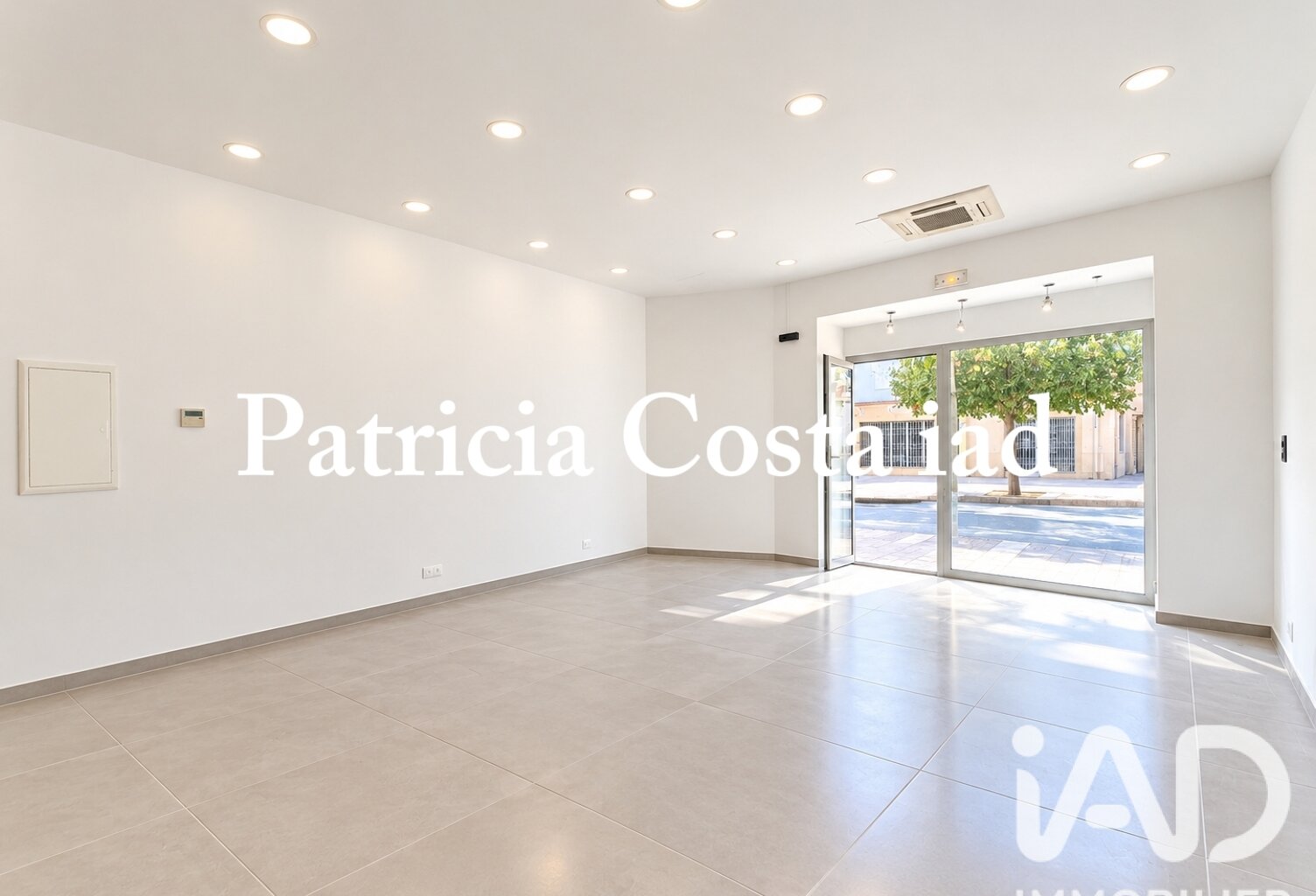 Vente Boutique/Local commercial 40 m&sup2; — photo 1