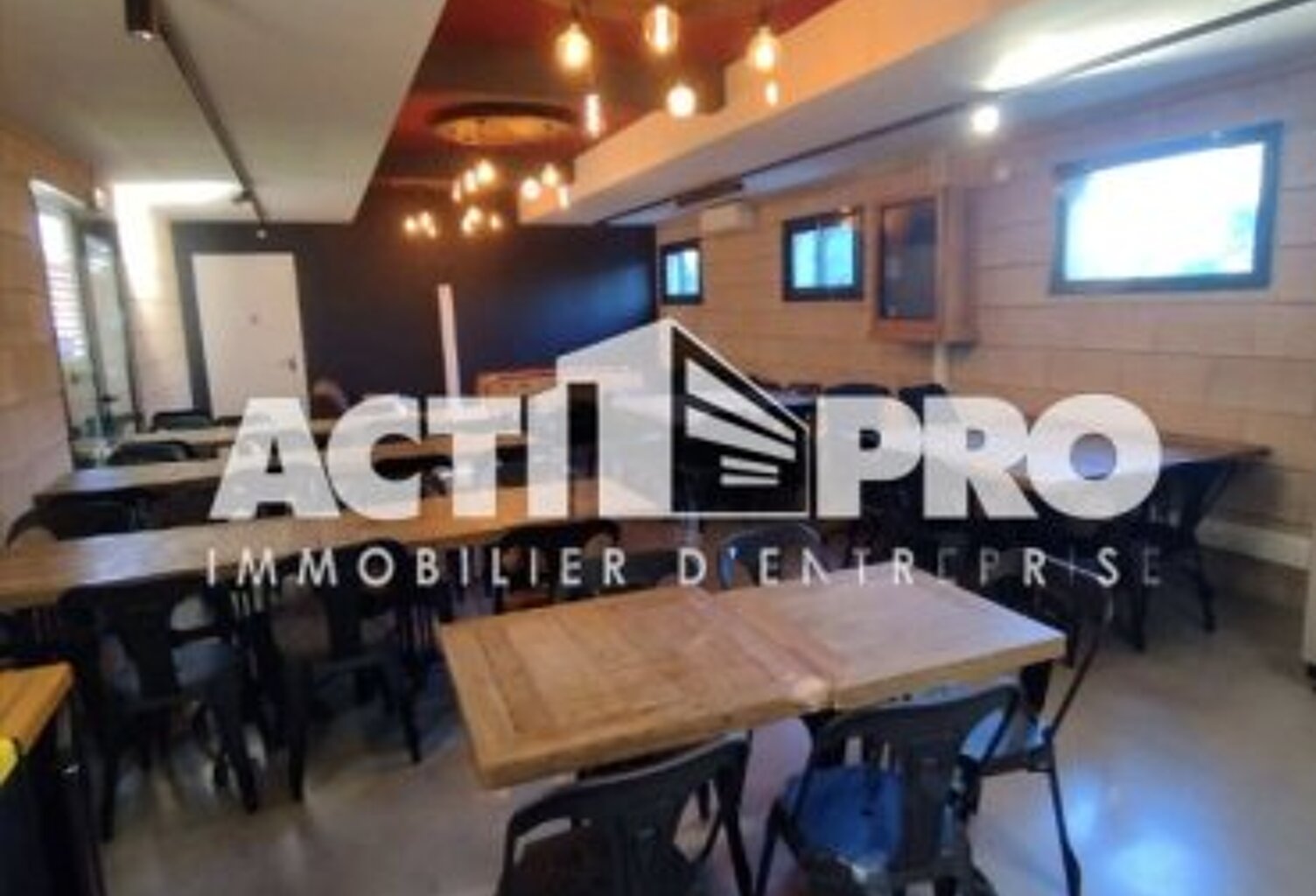 Bureaux à louer — photo 1