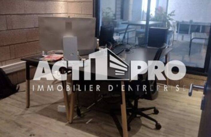 Bureaux à louer — photo 3