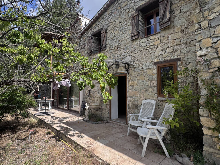Maison atypique en pleine nature — photo 1
