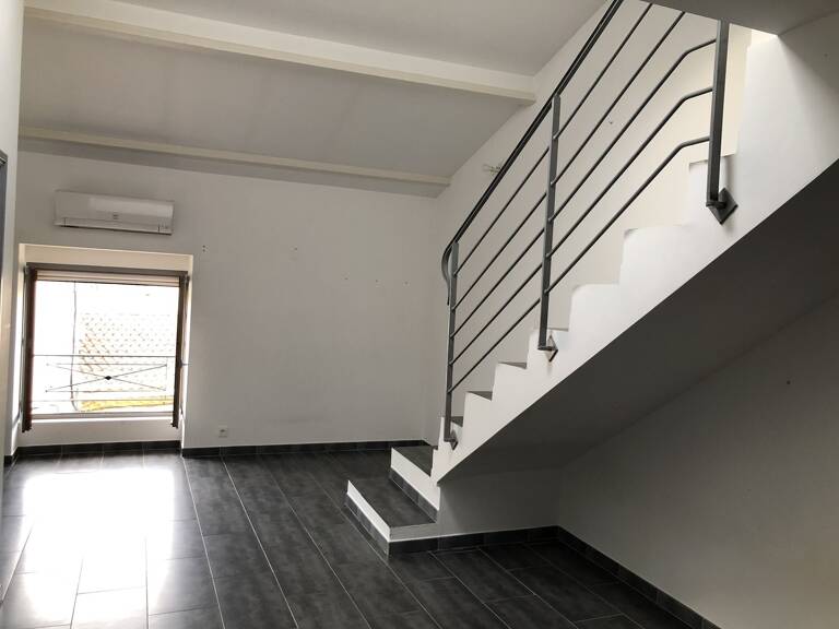 Centre village, proche parkings, en dernier étage, duplex  de ty — photo 1
