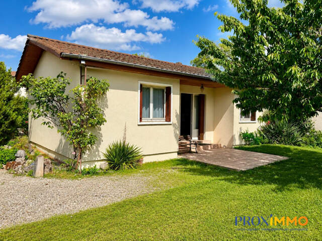 Maison de plain-pied  Centre-ville de Moirans — photo du bien