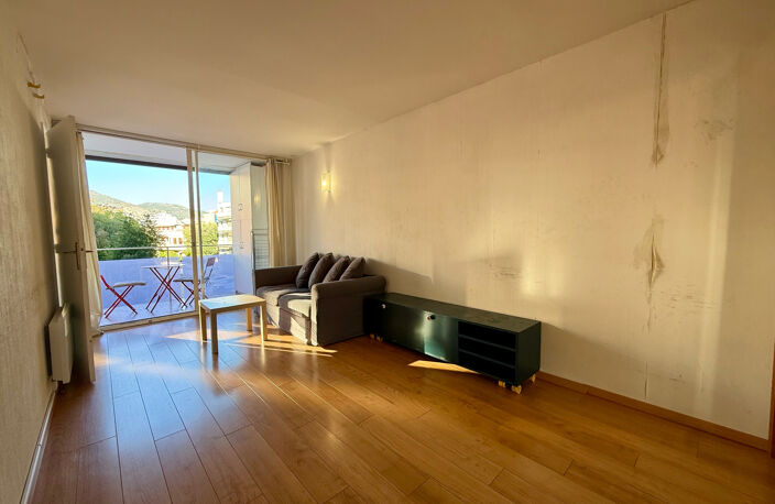 APPARTEMENT STUDIO - PLACE DE PARKING - CENTRE CARNOLES — photo 3