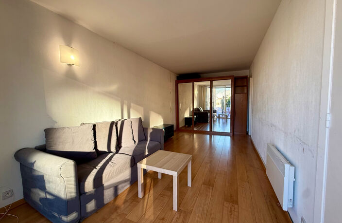 APPARTEMENT STUDIO - PLACE DE PARKING - CENTRE CARNOLES — photo 4