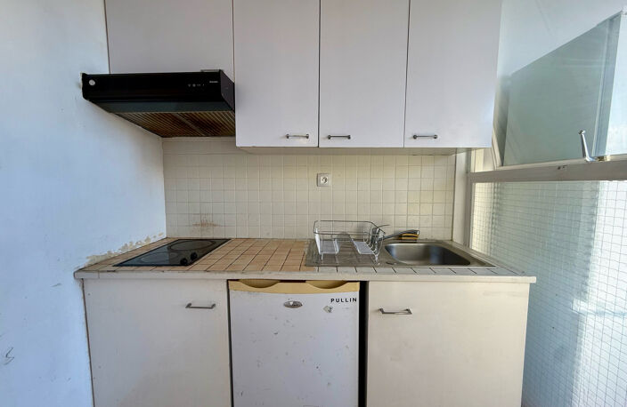 APPARTEMENT STUDIO - PLACE DE PARKING - CENTRE CARNOLES — photo 5