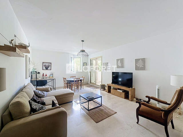 Appartement Type 2 -Résidence le  Prador-Carre  D'or- extérieur-13008 — photo du bien