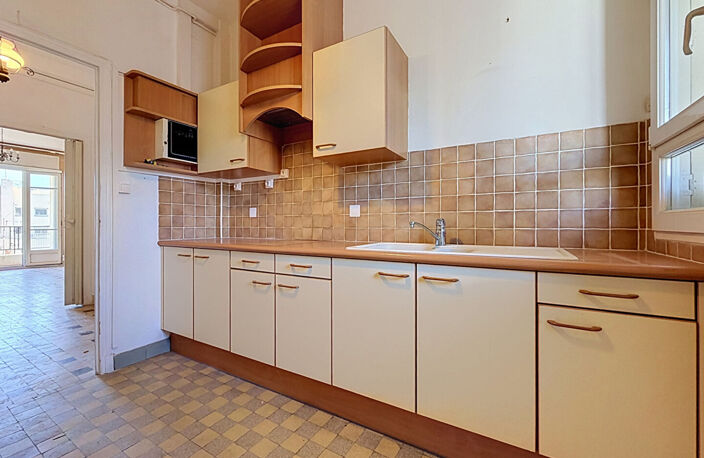 Appartement  T3 traversant avec balcon CINQ AVENUES — photo 5